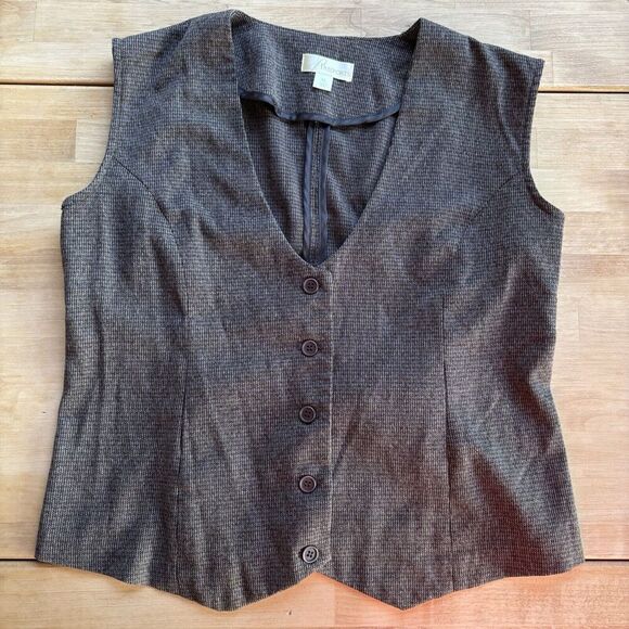 Passports Jackets & Blazers - Women's Gray Sleeveless Button-Up Top